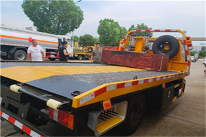 西陵区附近拖车电话号码服务