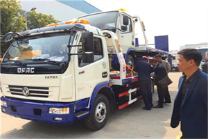 西陵区汽车道路救援拖车价格